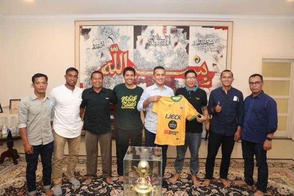 Wagub Musa Rajekshah Harap Ijeck FC Ikut Cetak Atlet Muda Sepakbola di Sumut